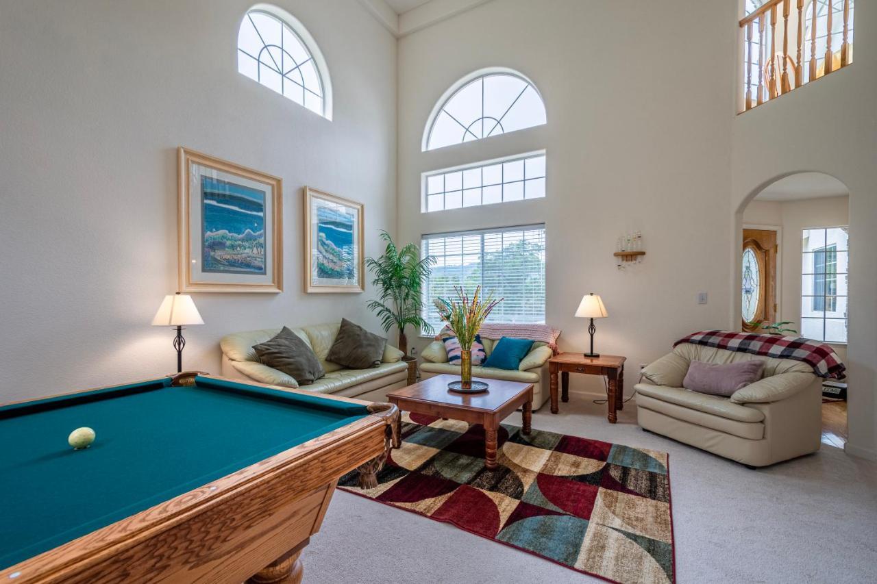 Вилла Mountain Majesty With Hot Tub, Pool Table, Generator, Ev Hookup Окхерст Экстерьер фото